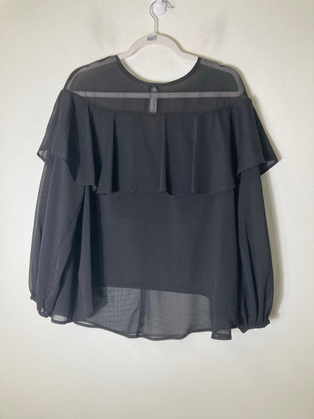 Finders Black Ruffle Top Sz S